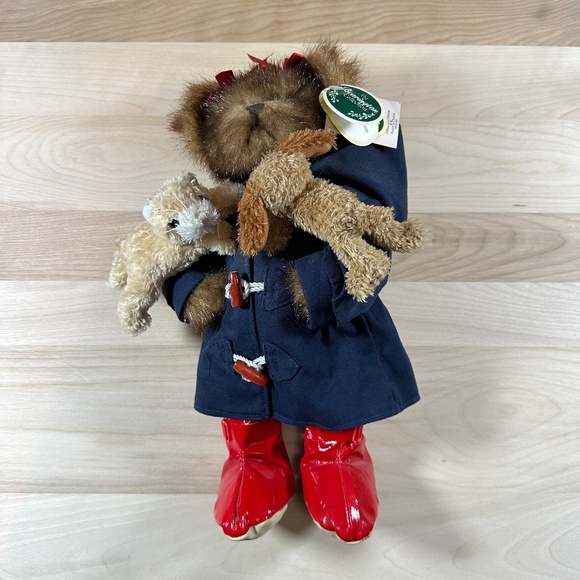 Bearington Bears #1303 "Raining Cats & Dogs" 2002 retired - comes with stand - Picture 2 of 7